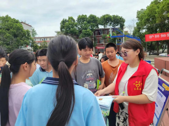 邵阳县金称市镇：三个“用心”，推动“三送三解三优”_邵阳头条网