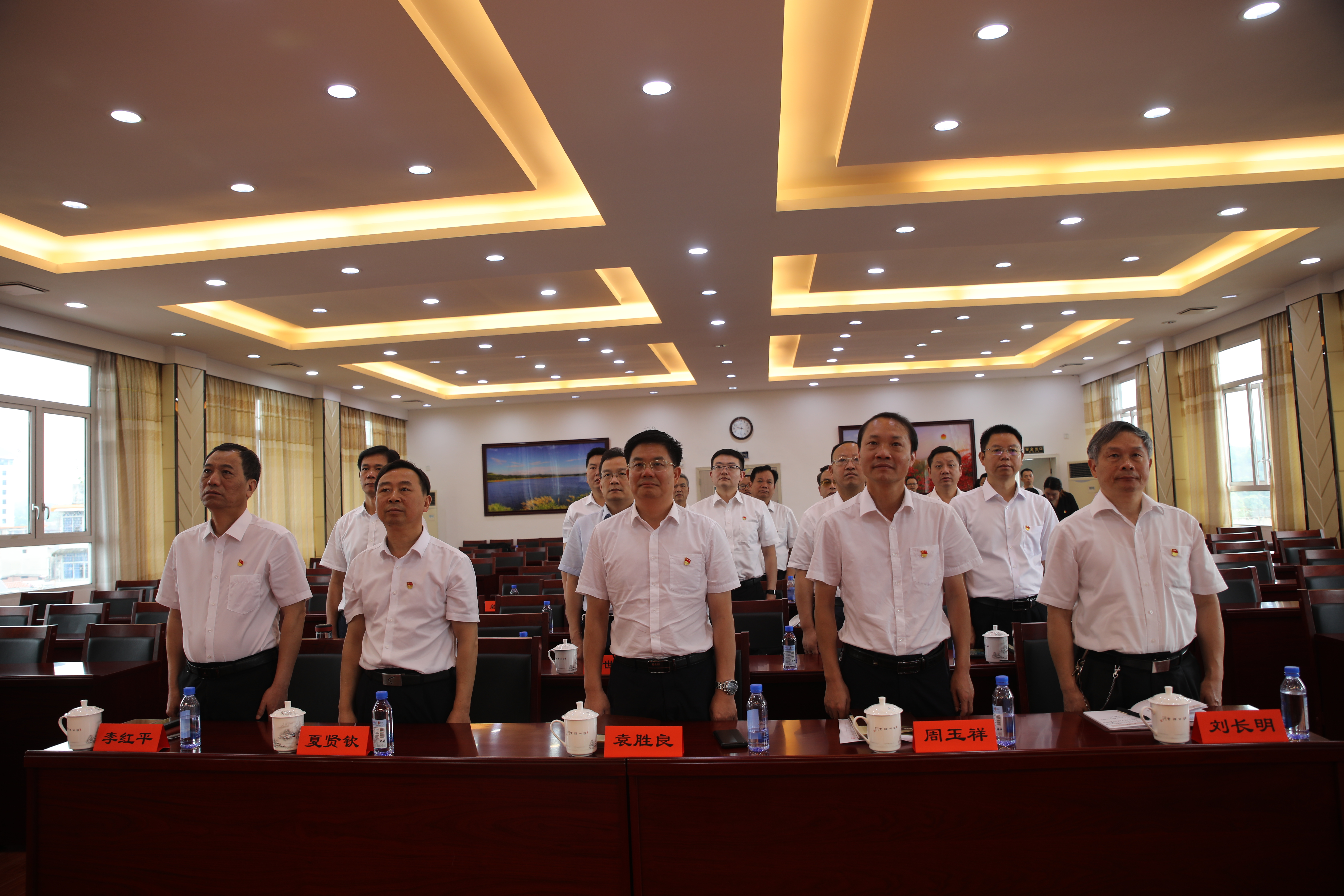 邵阳县组织党员干部集中收看庆祝中国共产党成立100周年大会_邵阳头条网