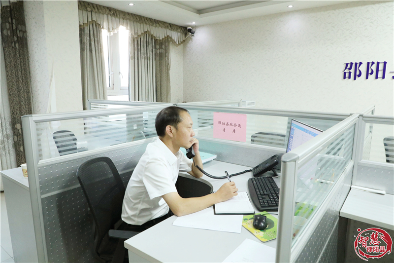 周玉祥到邵阳县“12345”政务服务便民热线接听群众来电_邵阳头条网