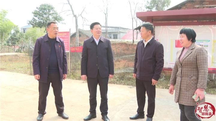 袁胜良深入五峰铺镇调研春耕生产等工作_邵阳头条网