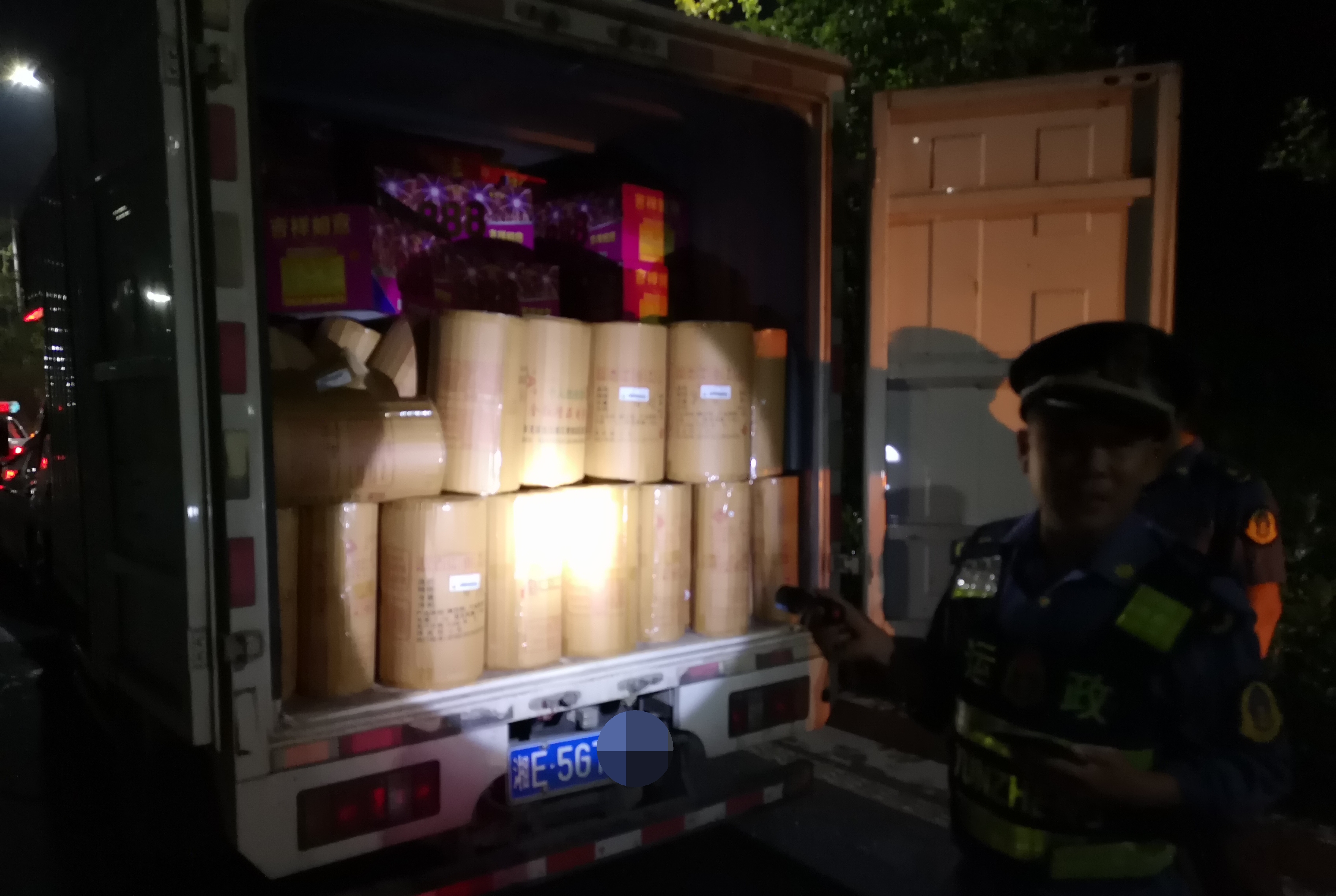 邵阳县运管所重拳整治危险货物运输 确保道路交通运输安全(图2)