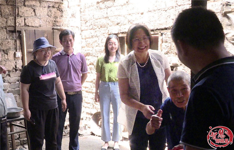 省妇联到邵阳县调研慰问受灾妇女群众(图3)