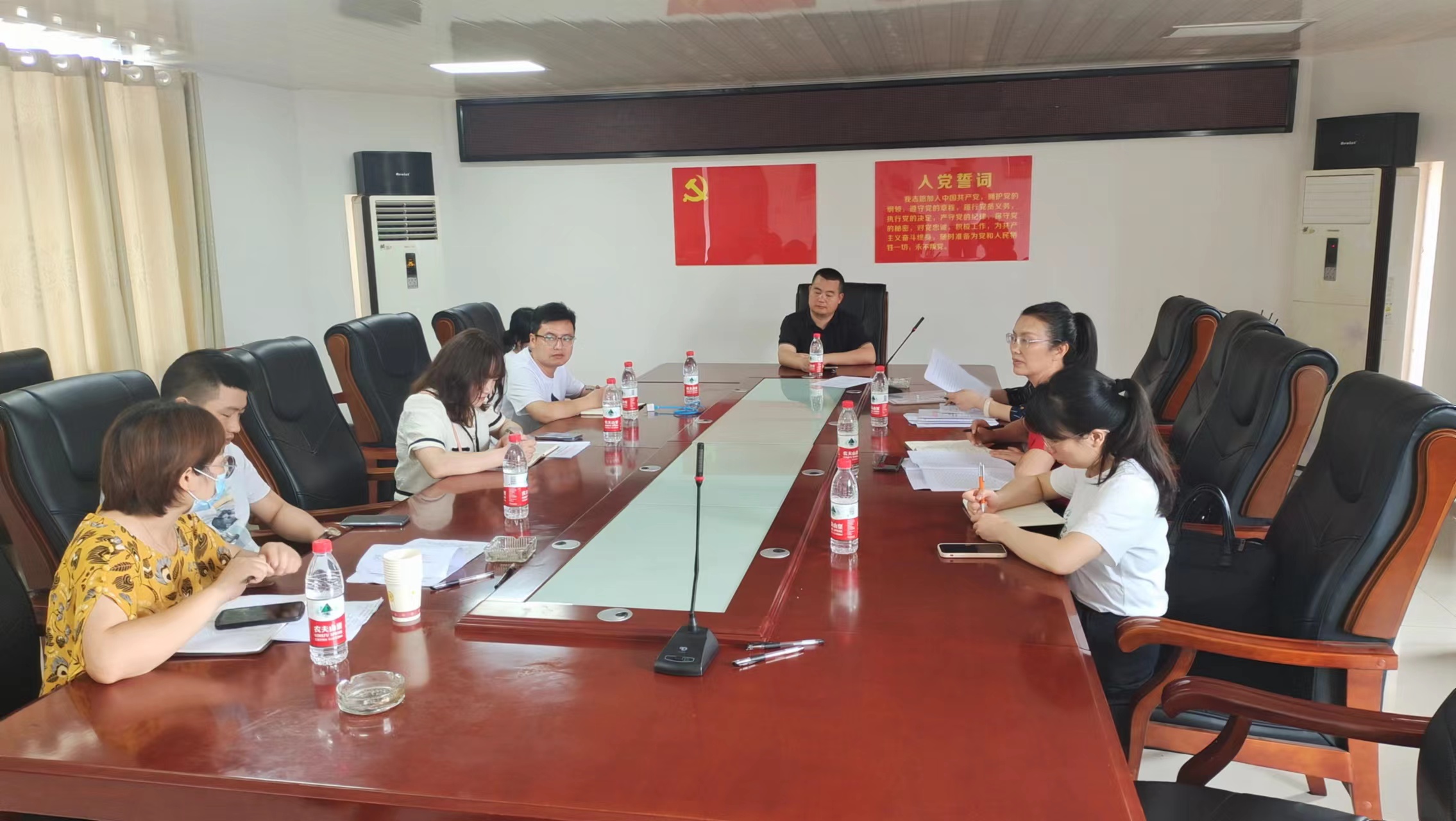 邵阳县政协调研长阳铺镇委员工作室建设(图1)