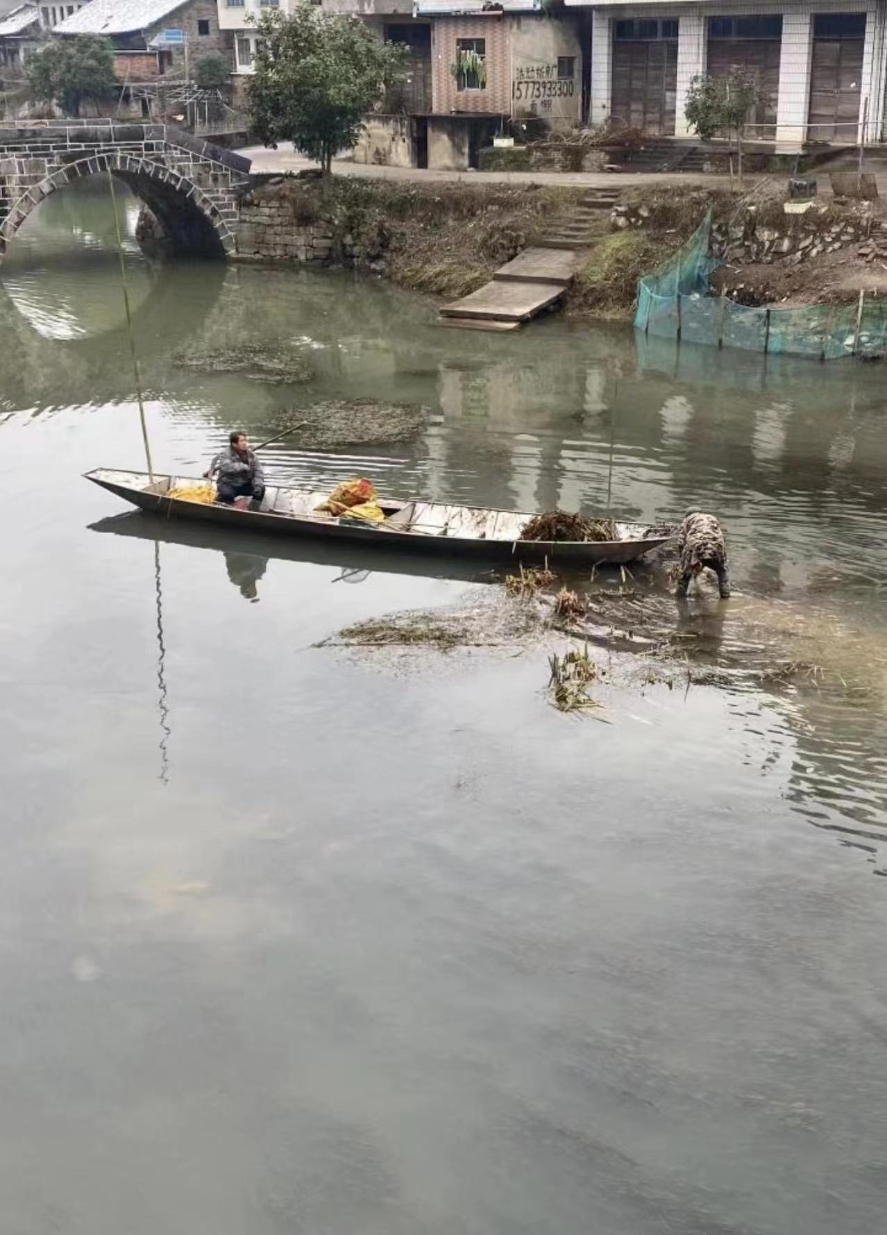 长阳铺镇：开展“清河净滩”专项行动(图1)