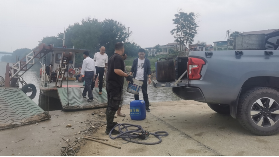邵阳县交通运输局水运事务中心开展船舶和港口污染治理专项督查(图1)