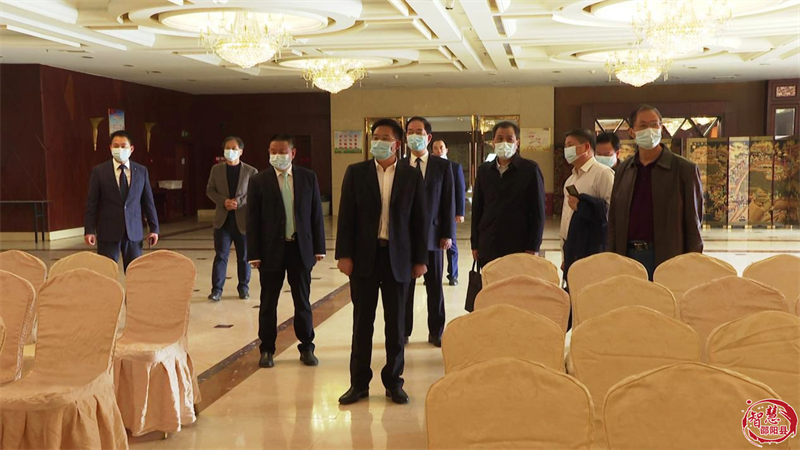 袁胜良检查指导“两会”保障工作(图3)