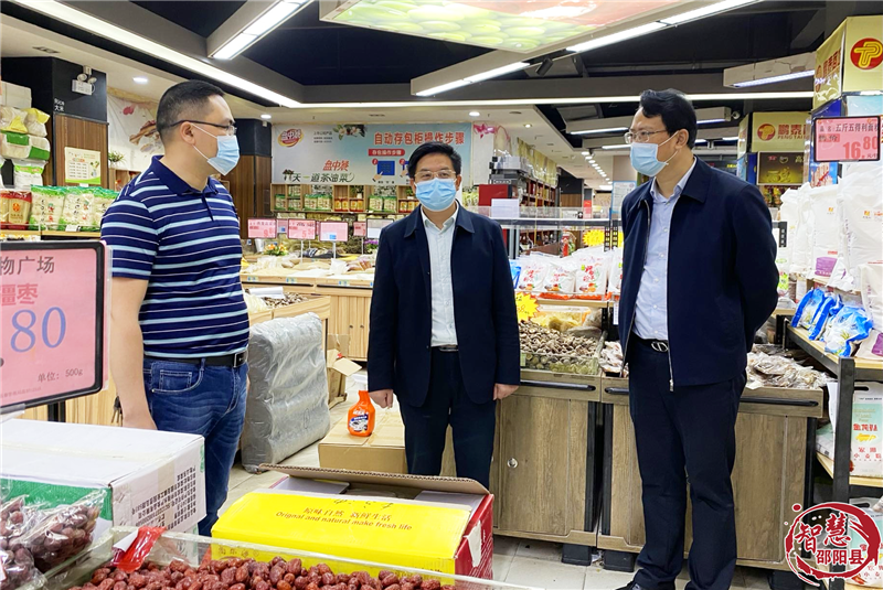 袁胜良督导检查疫情防控和物资保障工作(图1)