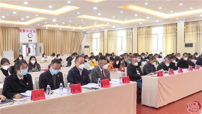 欧阳学主持召开邵阳县十八届人大常委会第十一次会议(图2)