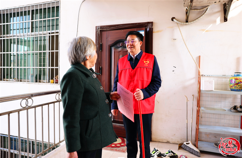 邵阳县举行2023年学雷锋志愿服务活动暨创建全国文明城市誓师仪式(图5)