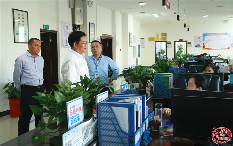 袁胜良调研地质灾害防范及营商环境优化工作(图2)