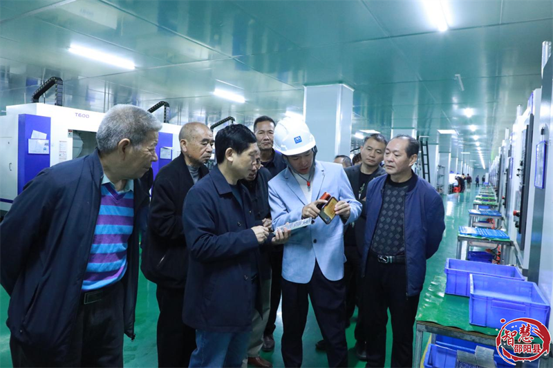 邵阳县人大常委会召开机关老干部座谈会(图2)