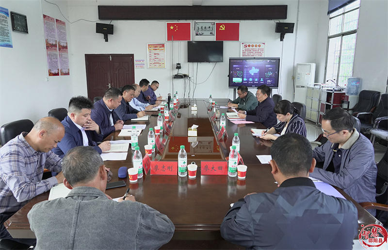 袁胜良调研群众身边不正之风和腐败问题集中整治暨农村供水保障工作(图1)