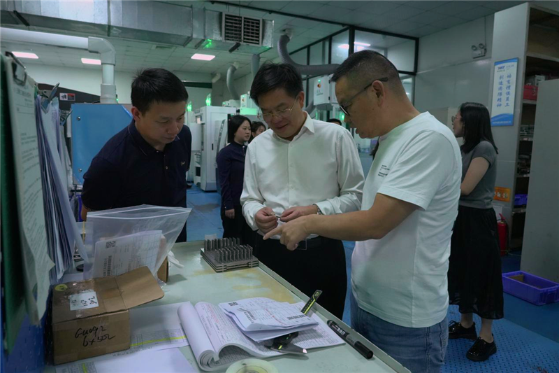 袁胜良带队赴广东省开展招商考察活动(图1)