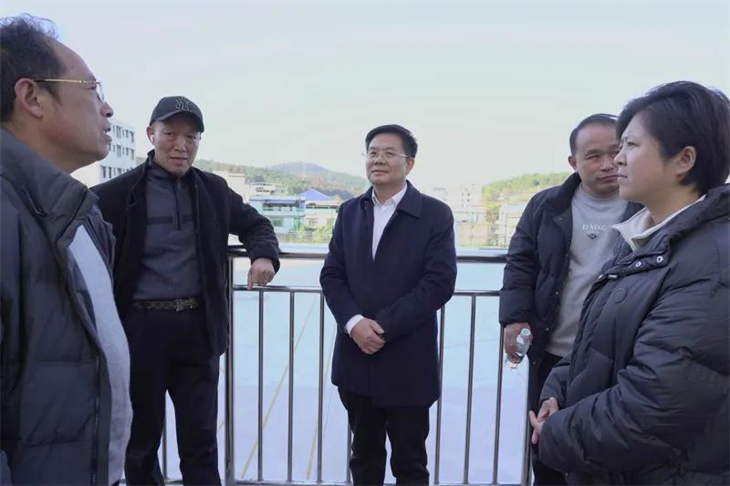 袁胜良专题调研重点项目建设工作(图2)