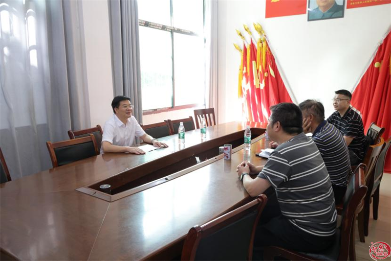 袁胜良在小溪市镇调研指导重点工作(图1)