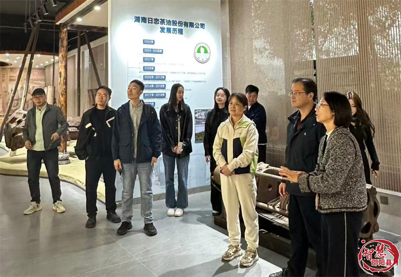 中南大学公共管理学院来邵阳县调研乡村振兴工作(图2)